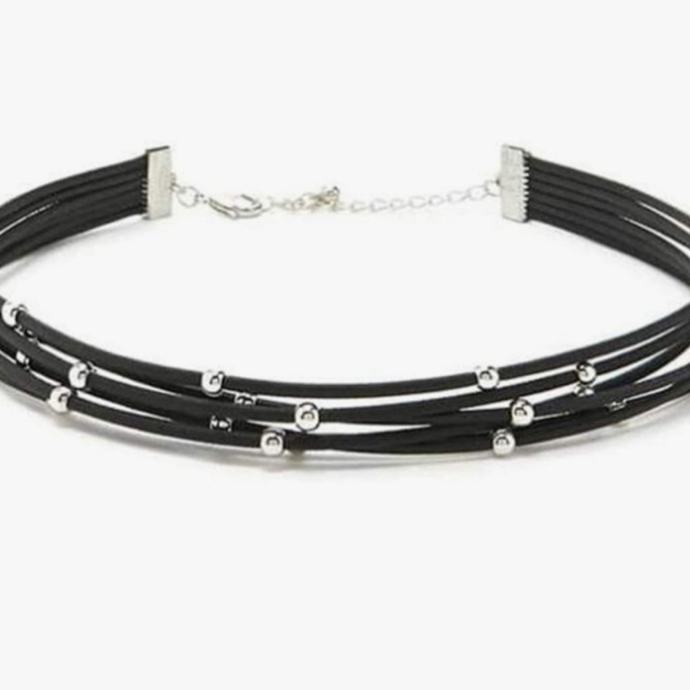 Layered leather choker